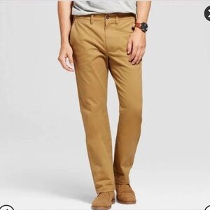 NWT Goodfellow & Co Men's Hennepin Straight Fit Chino Pants - 40x32 - Khaki